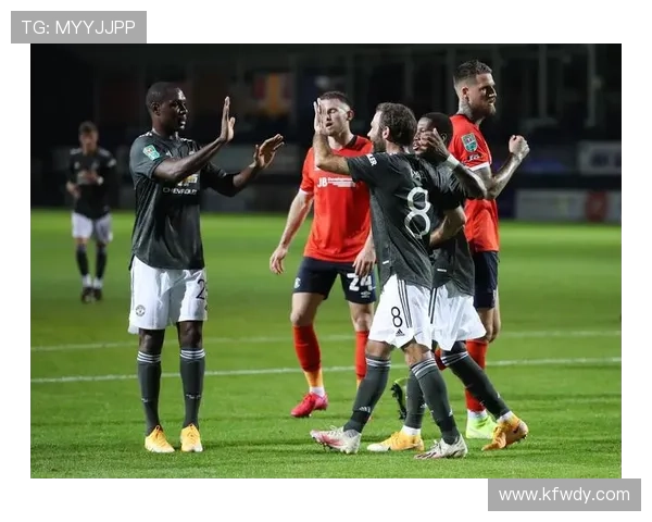 卢顿足球俱乐部历史回顾与未来展望:从英格兰足球小城到顶级联赛的新希望 卢顿足球俱乐部历史回顾与未来展望:从英格兰足球小城到顶级联赛的新希望