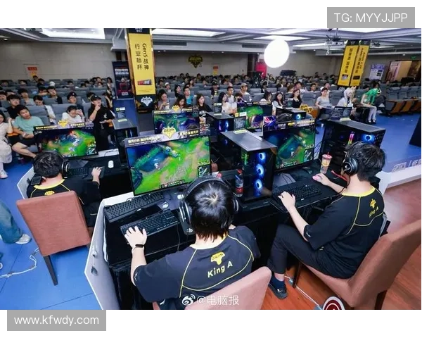 《全球电竞赛事激战正酣 电竞行业发展新趋势引发热议》 《全球电竞赛事激战正酣 电竞行业发展新趋势引发热议》