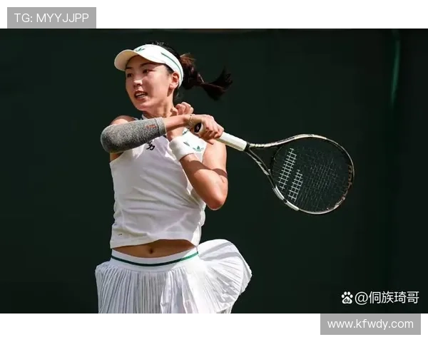 新星网球选手崭露头角 打破赛场纪录震惊世界各大媒体 新星网球选手崭露头角 打破赛场纪录震惊世界各大媒体